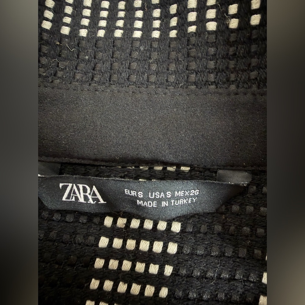 Zara Monochrome Knit Pattern size S - Picture 2 of 7